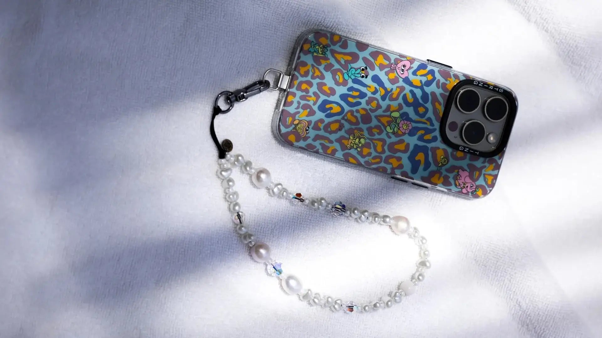 【STRING TING】SNOW CANDY LOVE HEART WRISTLET PHONE STRAP Phone Charms