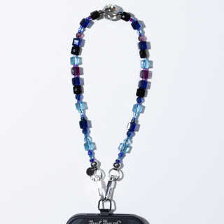 La Notte Drip Wristlet Phone Chain