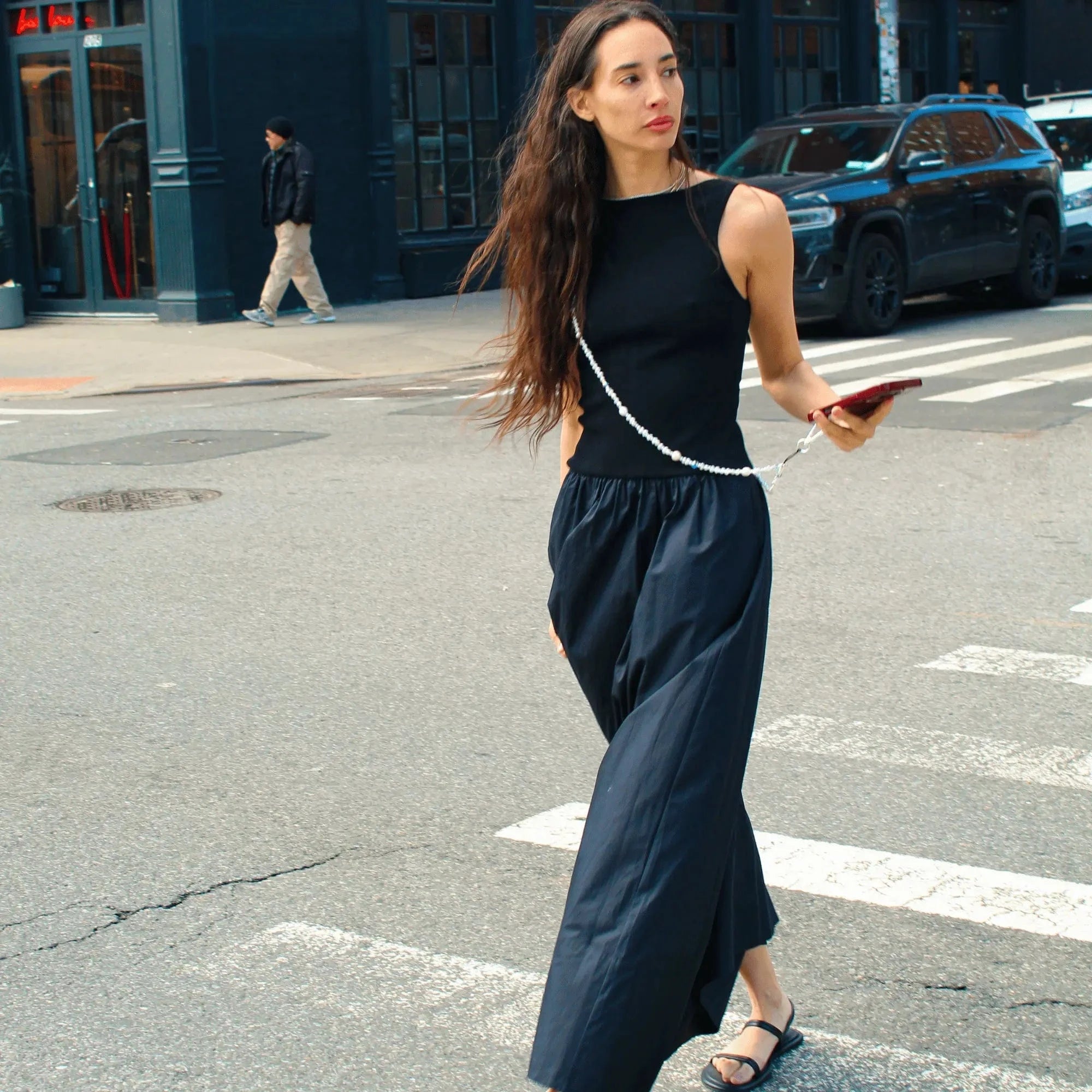 Venus Pearl Trap Crossbody Phone Strap | String Ting Venus Pearl Trap Crossbody Phone Strap | String Ting